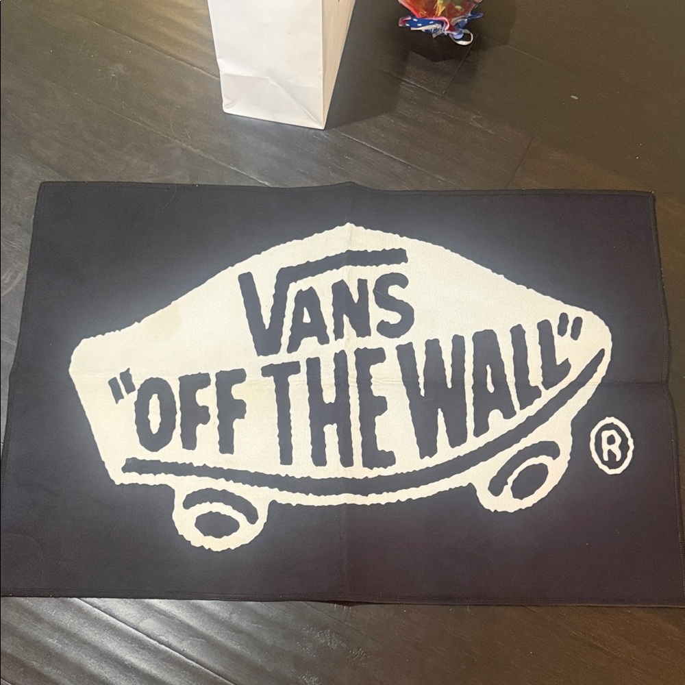 Vans mat new but has discoloration from
Being on storage at beach house but new